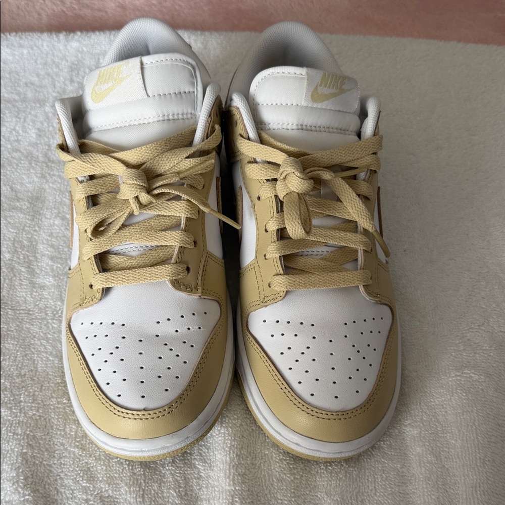 Nike dunk low gold